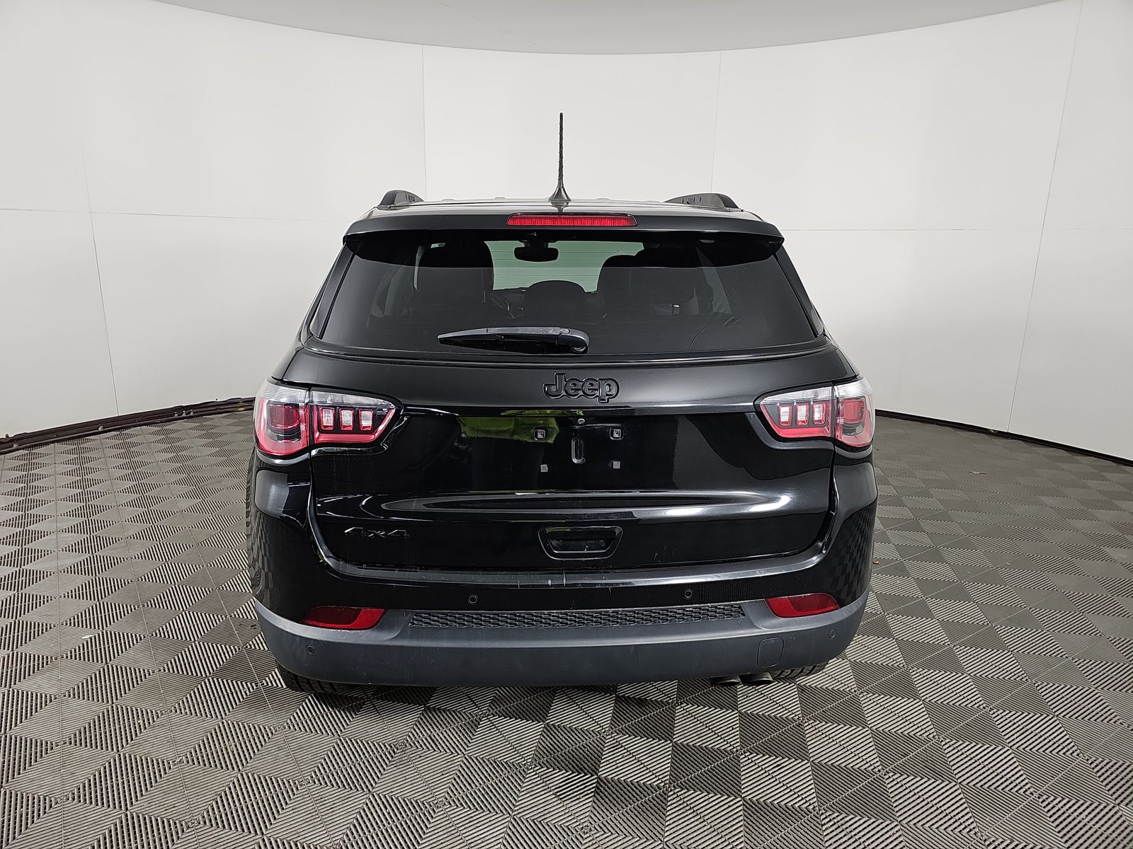 2018 Jeep Compass Latitude Altitude Edition AWD