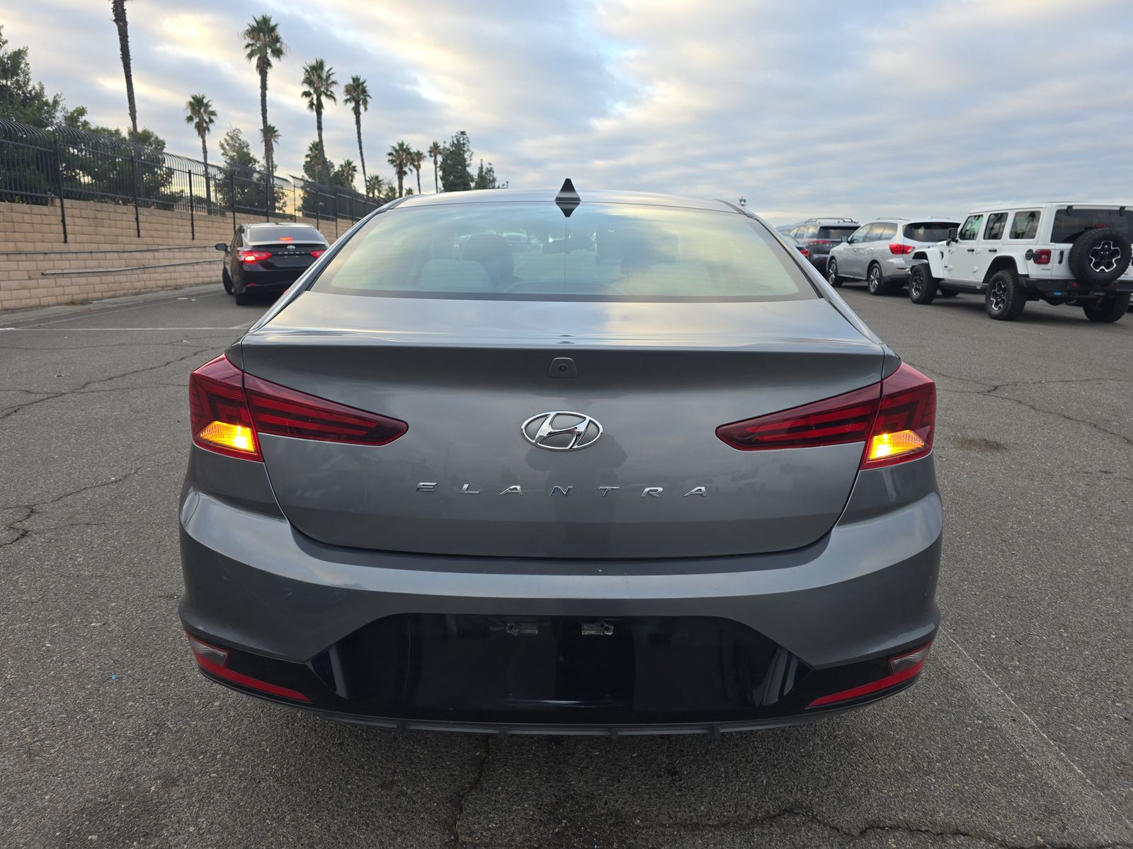 2019 Hyundai Elantra SEL FWD