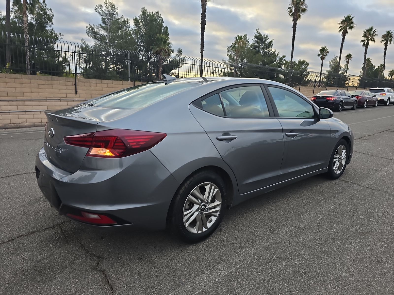 2019 Hyundai Elantra SEL FWD