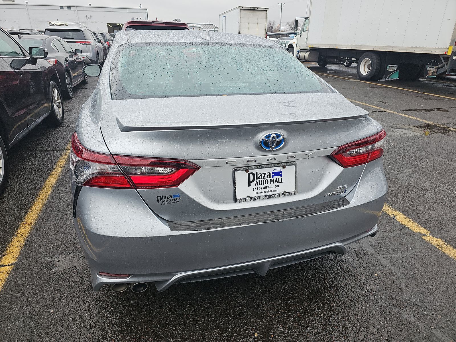 2022 Toyota Camry Hybrid SE FWD