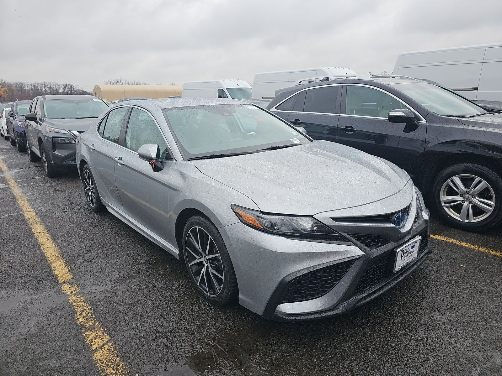 2022 Toyota Camry Hybrid SE FWD