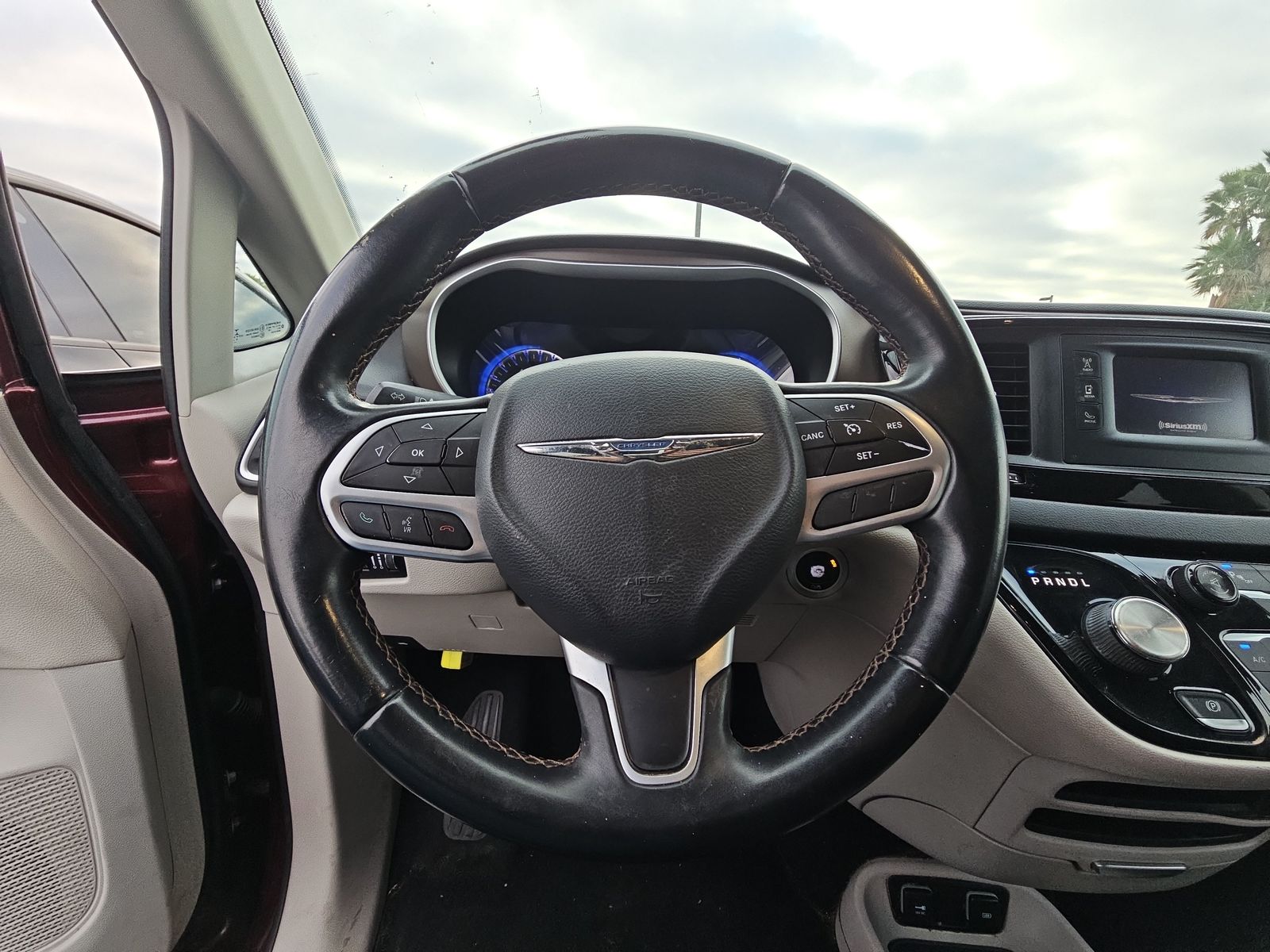 2017 Chrysler Pacifica Touring L FWD