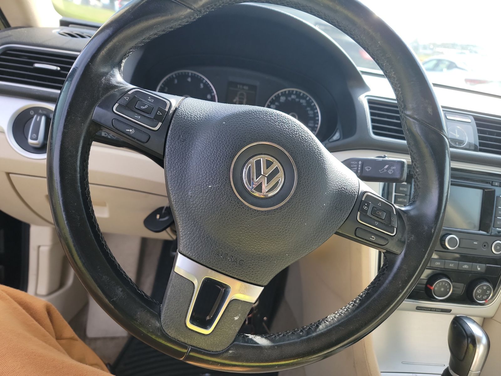 2013 Volkswagen Passat 2.5L SE FWD