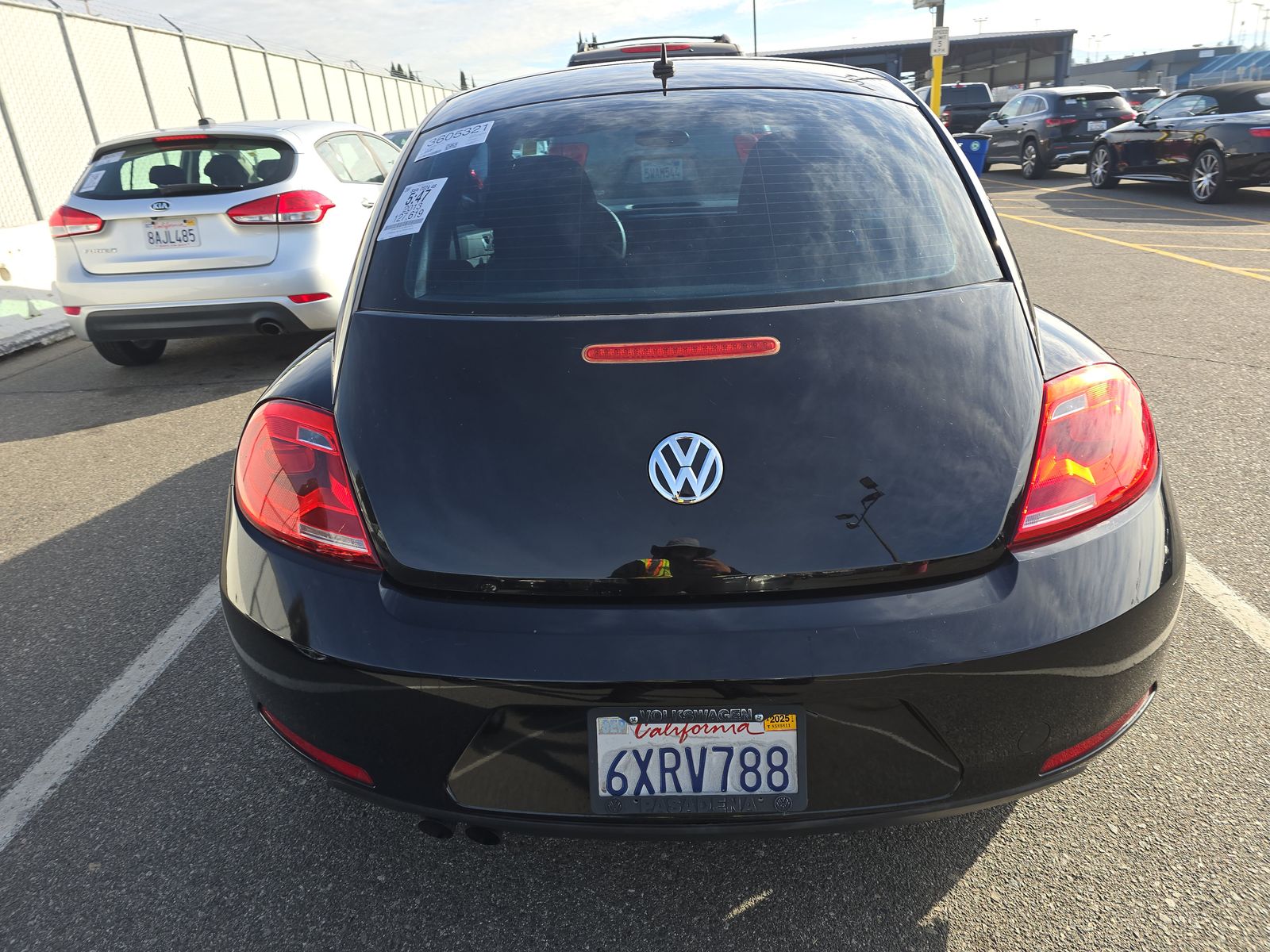 2013 Volkswagen Beetle 2.5L Entry FWD