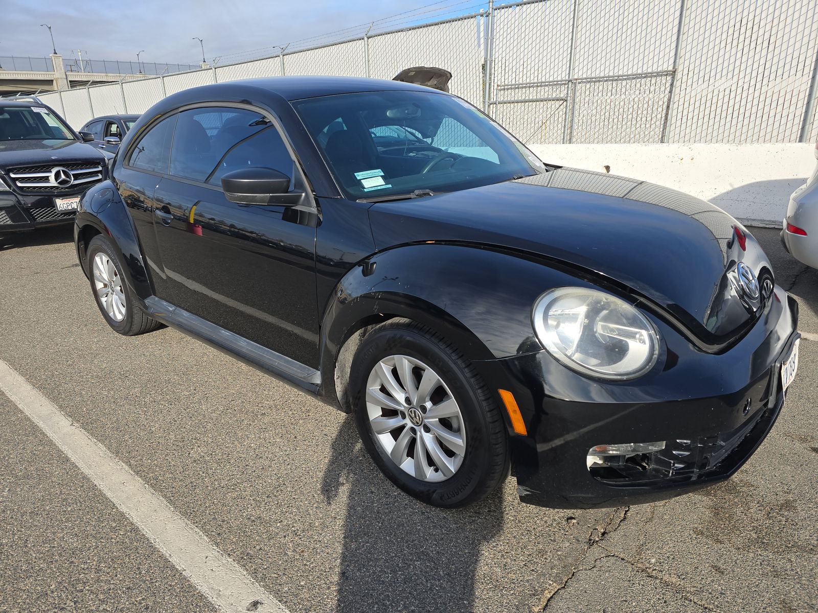 2013 Volkswagen Beetle 2.5L Entry FWD