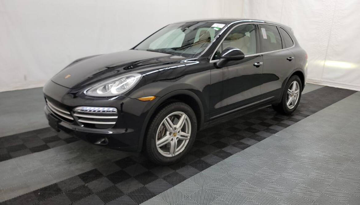 2014 Porsche Cayenne Platinum Edition