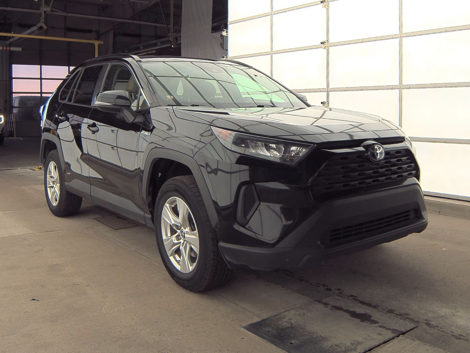 2021 Toyota RAV4 Hybrid LE AWD