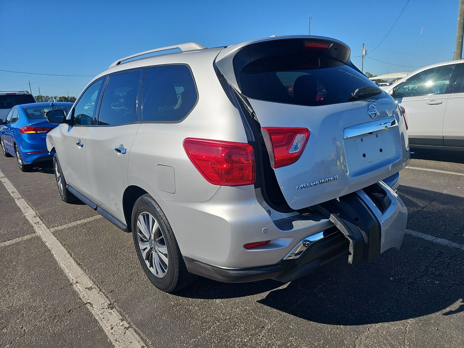 2020 Nissan Pathfinder SV FWD