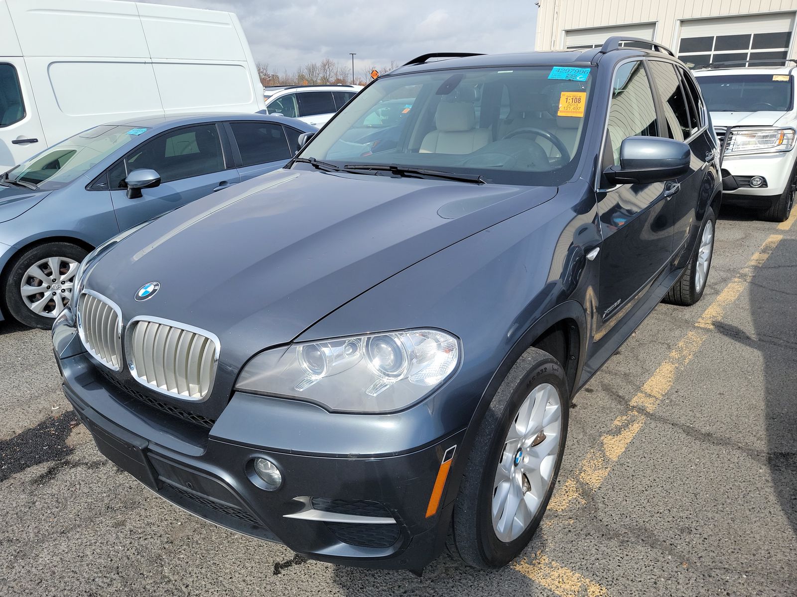 2013 BMW X5 Sports Activity Vehicle xDrive35i Premium