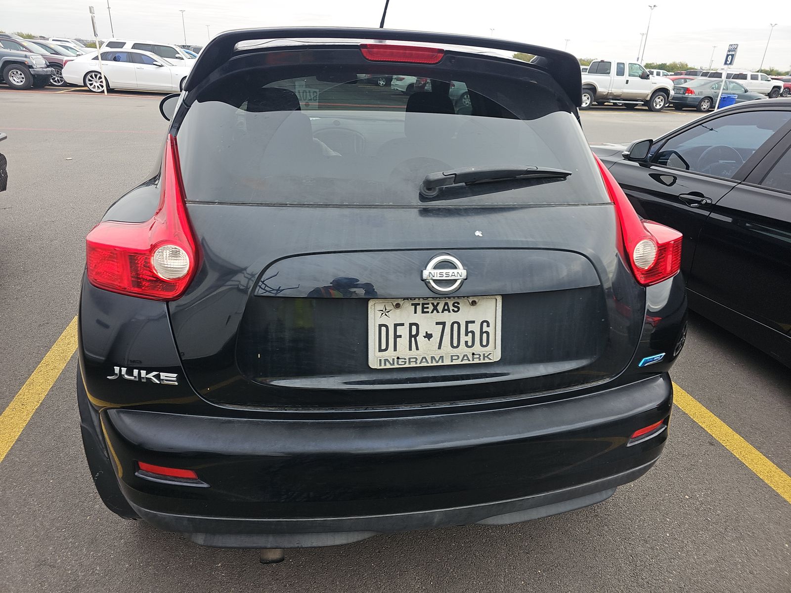 2014 Nissan JUKE S FWD