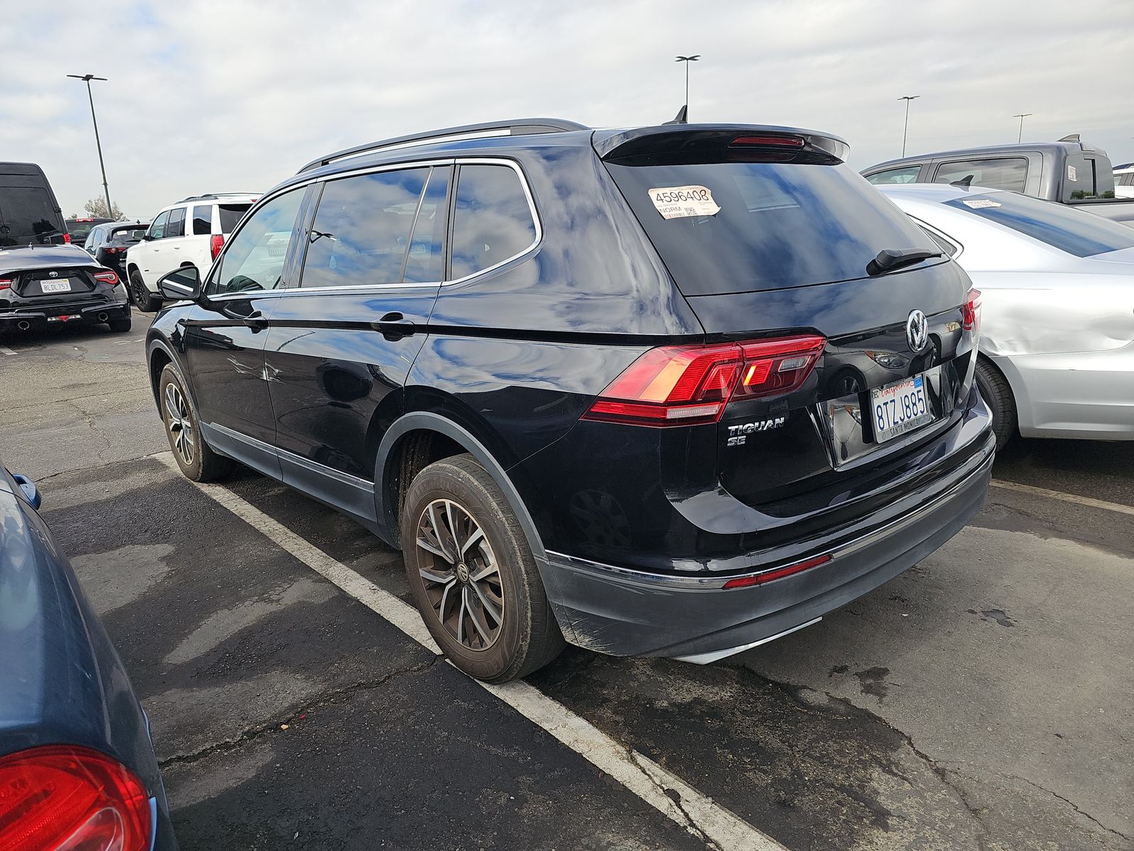 2021 Volkswagen Tiguan 2.0T SE FWD