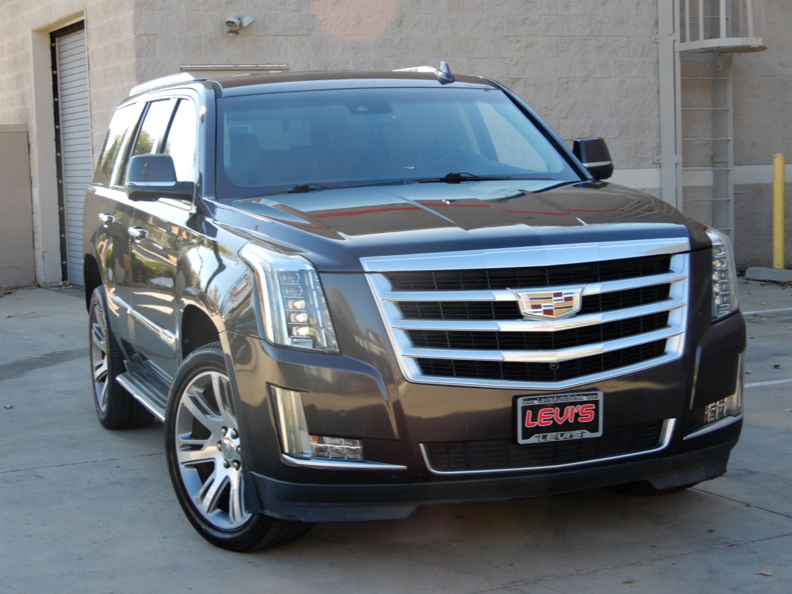 2016 Cadillac Escalade Luxury Collection 1SB