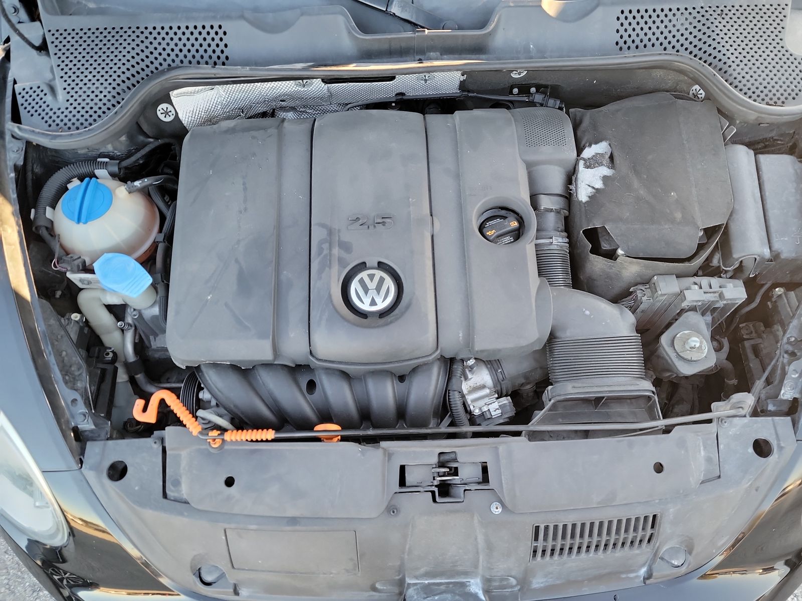 2013 Volkswagen Beetle 2.5L FWD