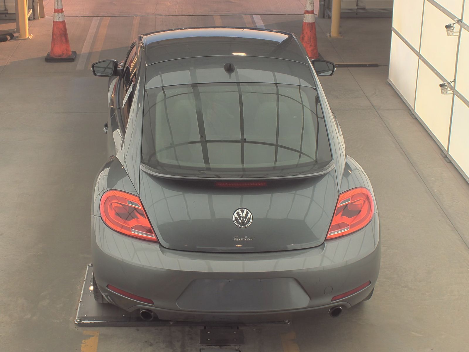 2012 Volkswagen Beetle 2.0T Turbo FWD