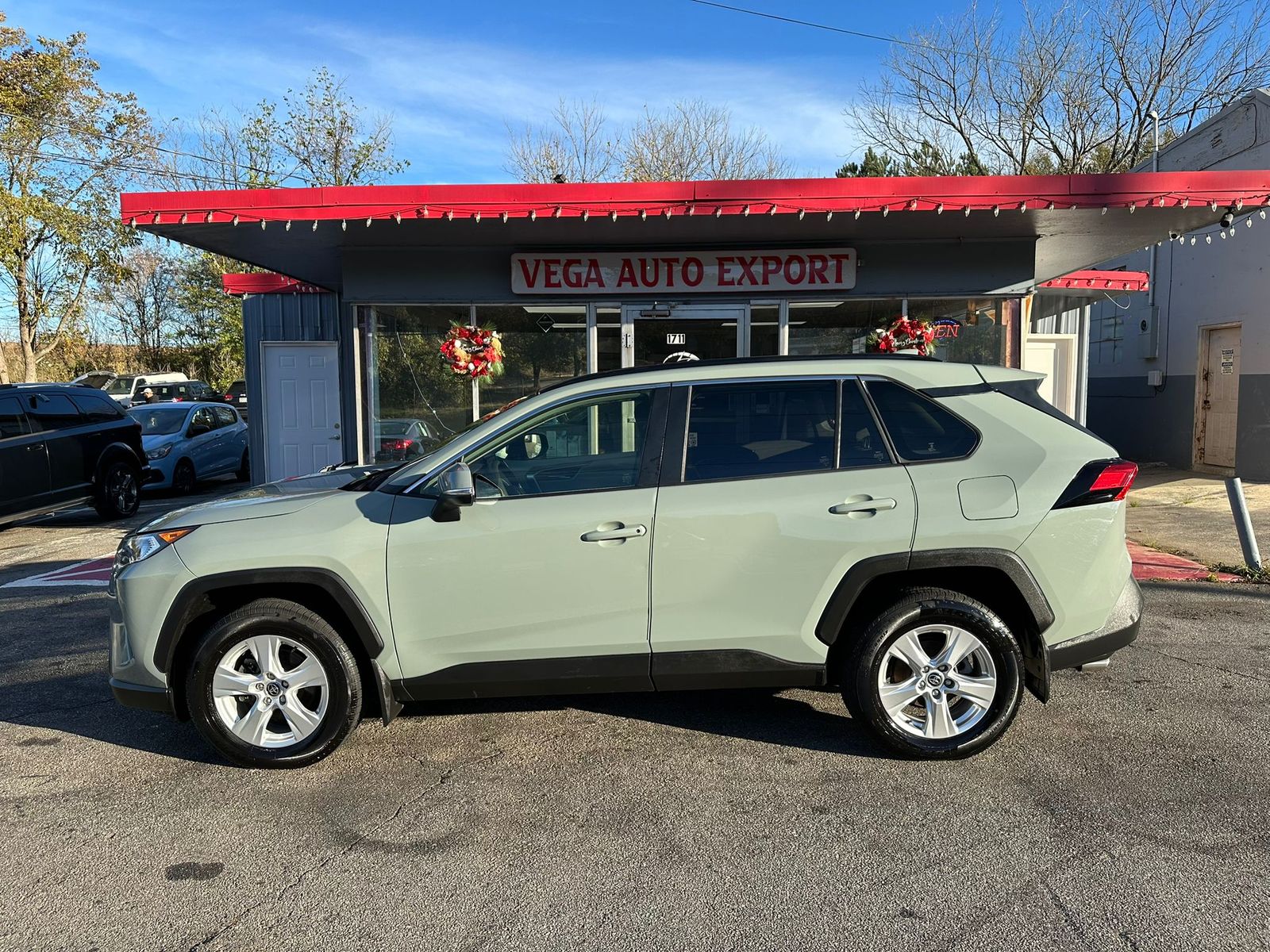 2020 Toyota RAV4 XLE