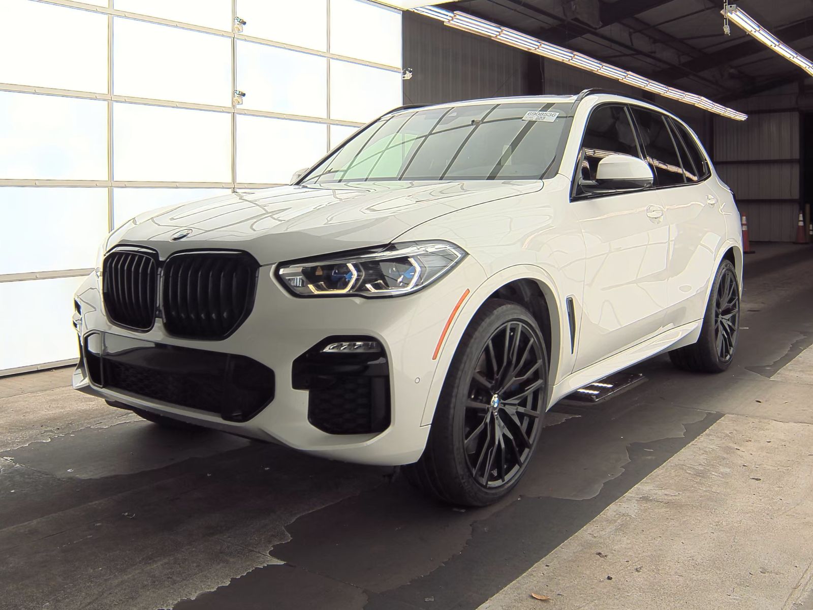 2021 BMW X5 M50i AWD