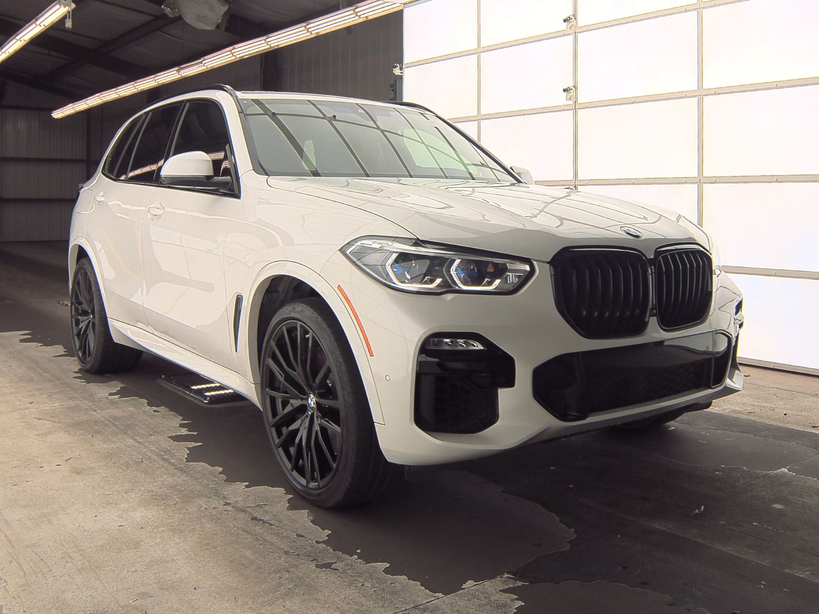 2021 BMW X5 M50i AWD