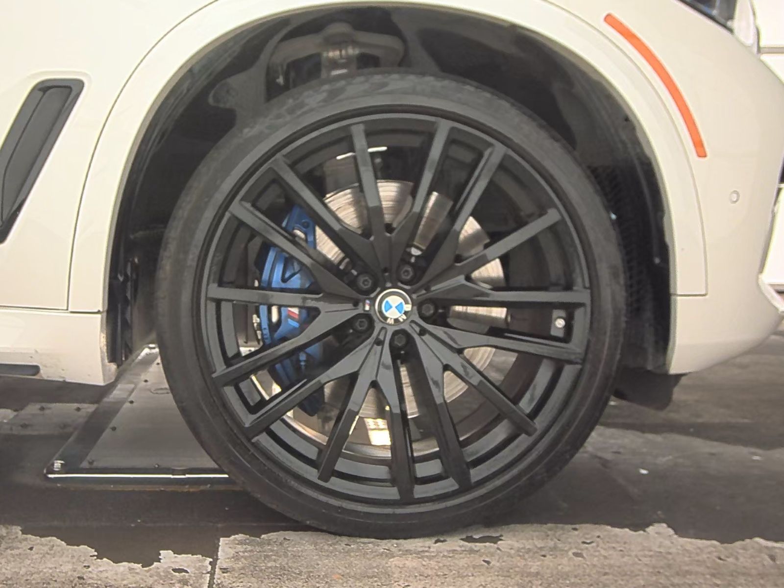 2021 BMW X5 M50i AWD