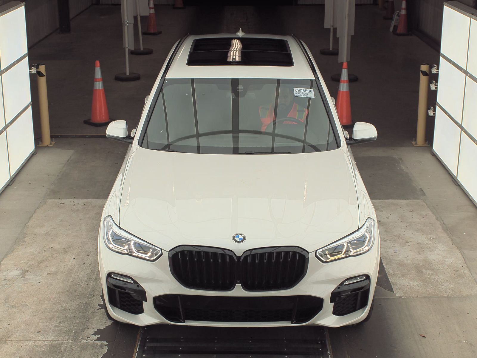 2021 BMW X5 M50i AWD
