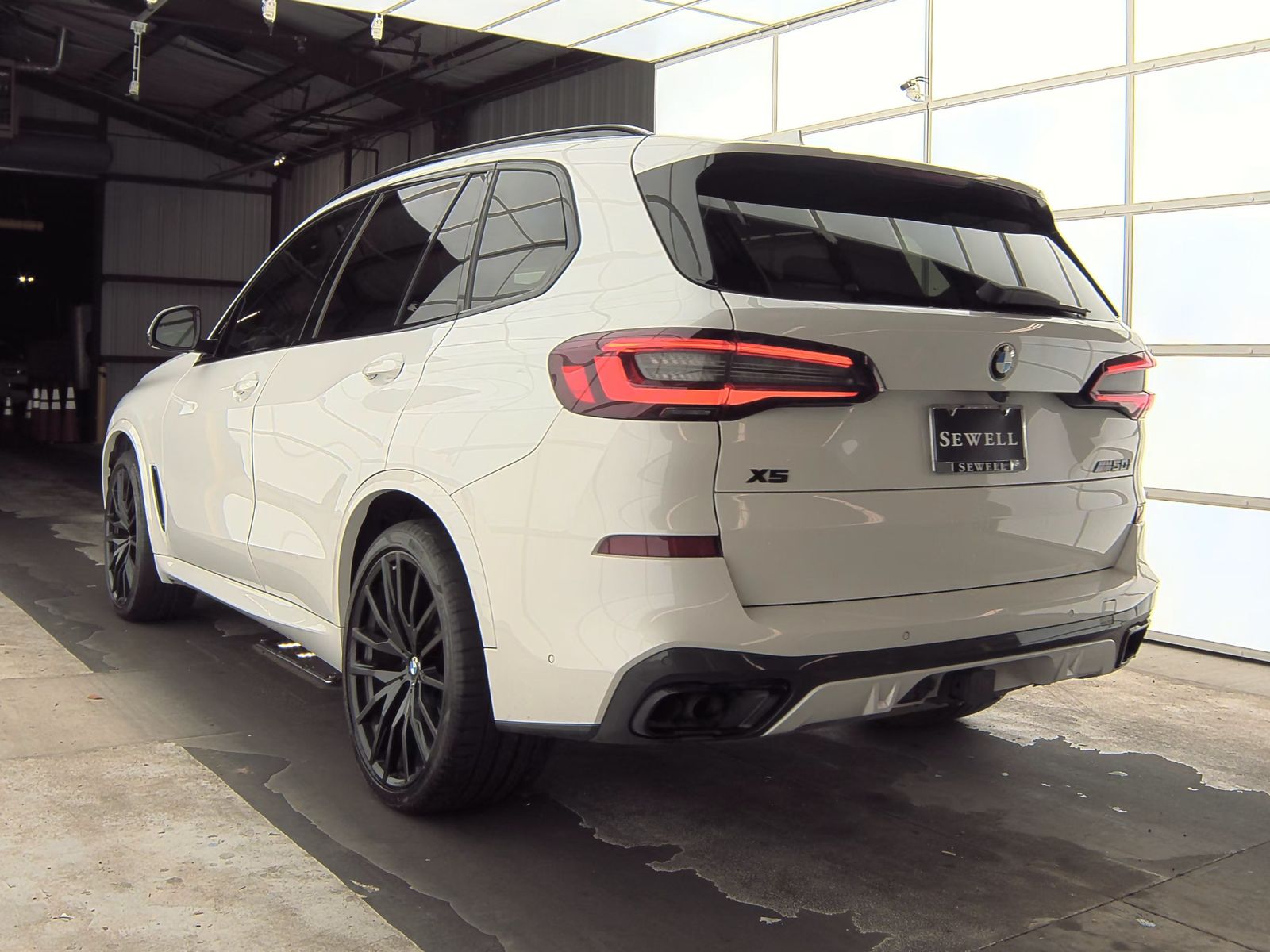 2021 BMW X5 M50i AWD