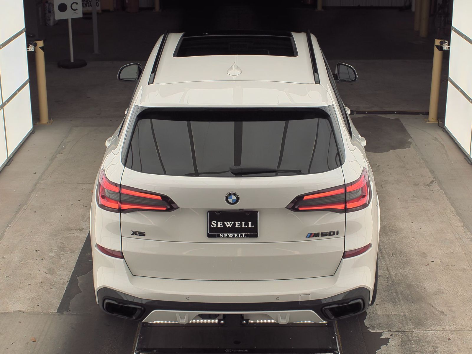 2021 BMW X5 M50i AWD