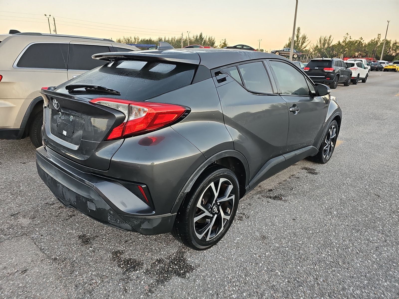 2019 Toyota C-HR XLE FWD