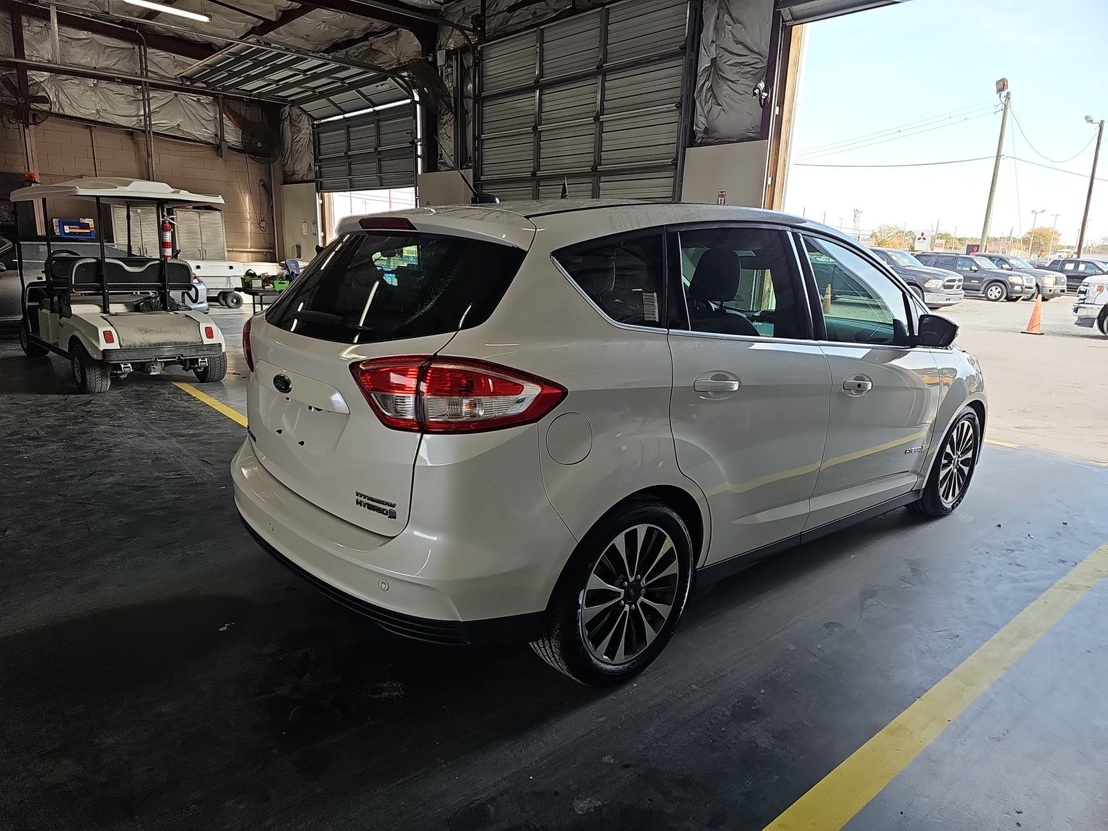 2018 Ford C-MAX Hybrid Titanium FWD