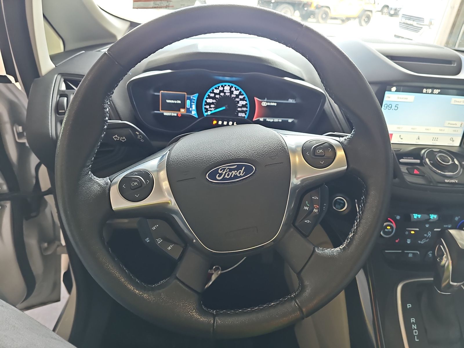 2018 Ford C-MAX Hybrid Titanium FWD