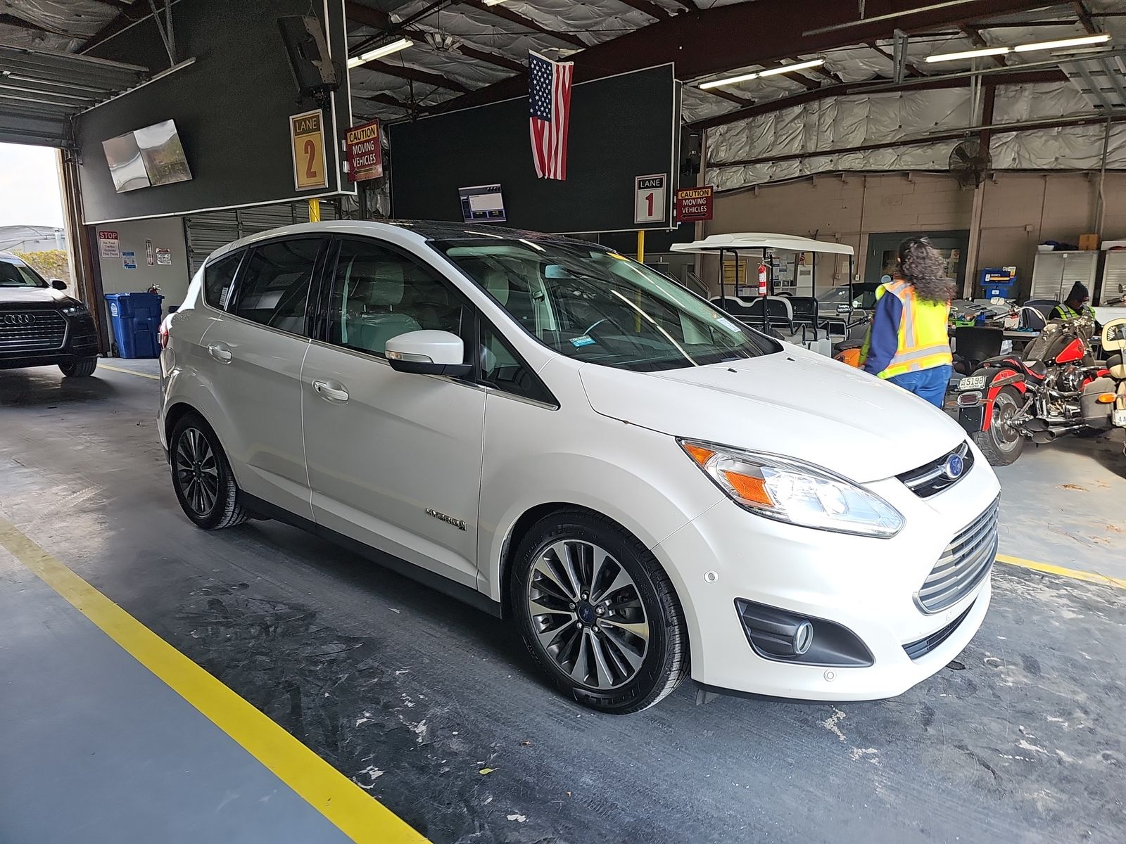 2018 Ford C-MAX Hybrid Titanium FWD