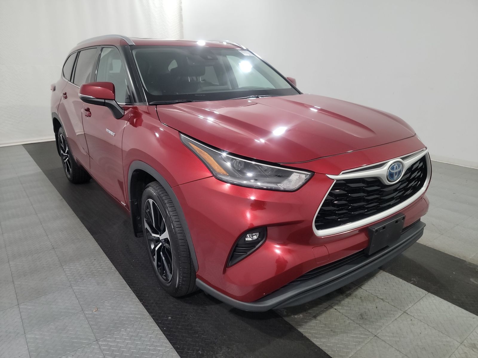 2021 Toyota Highlander Hybrid XLE AWD