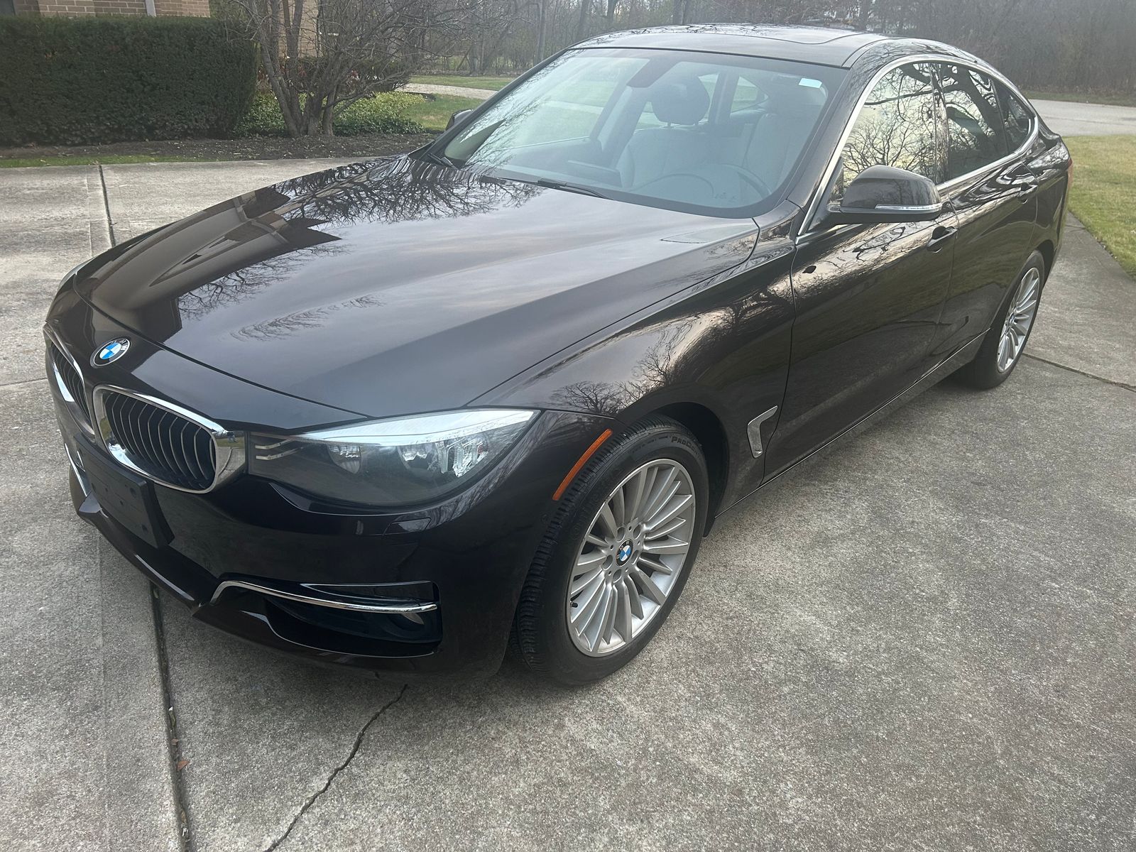 2015 BMW 3 Series Gran Turismo 328i xDrive Hatchback LUXURY LINE
