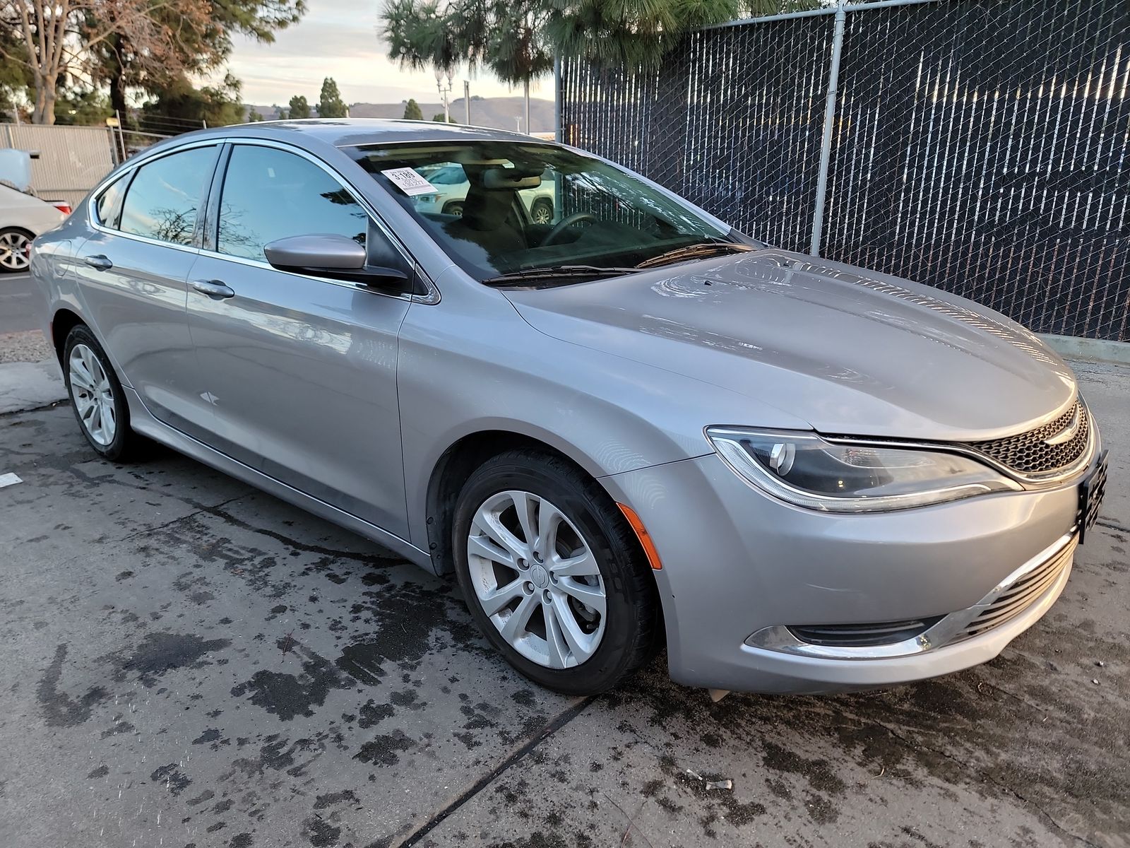 2015 Chrysler 200 Limited FWD