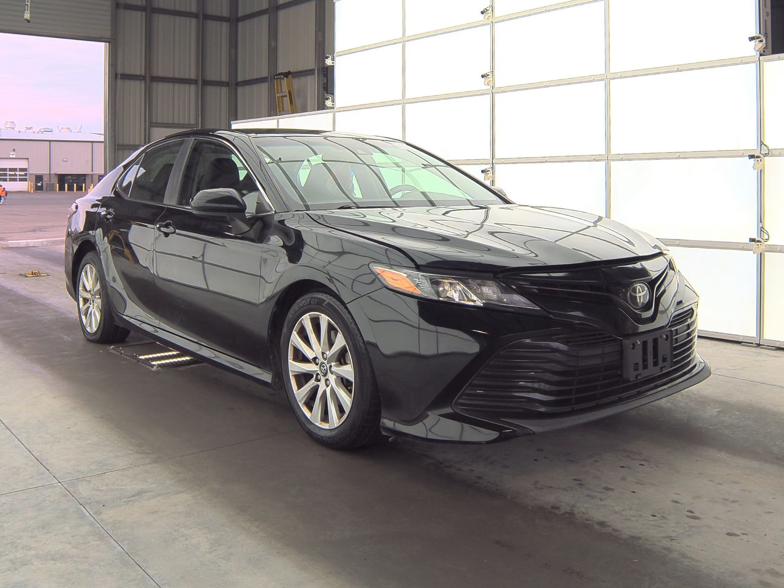 2018 Toyota Camry LE FWD