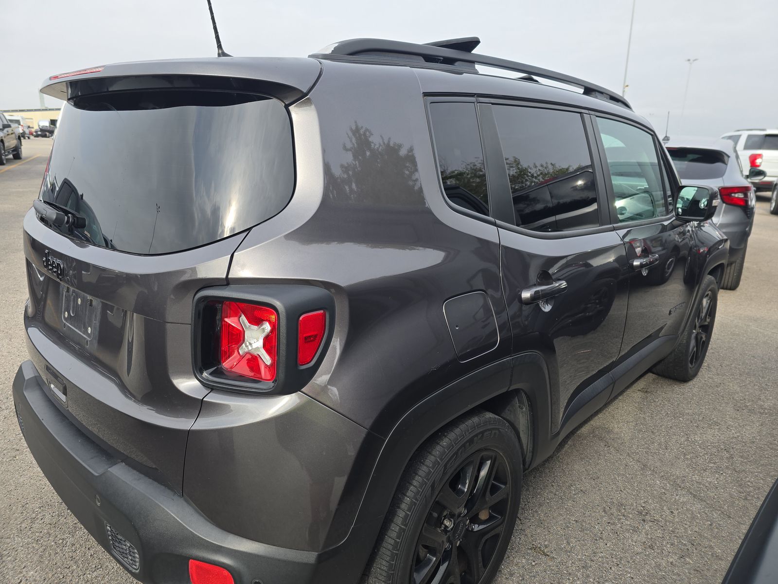 2018 Jeep Renegade Latitude Altitude Edition FWD