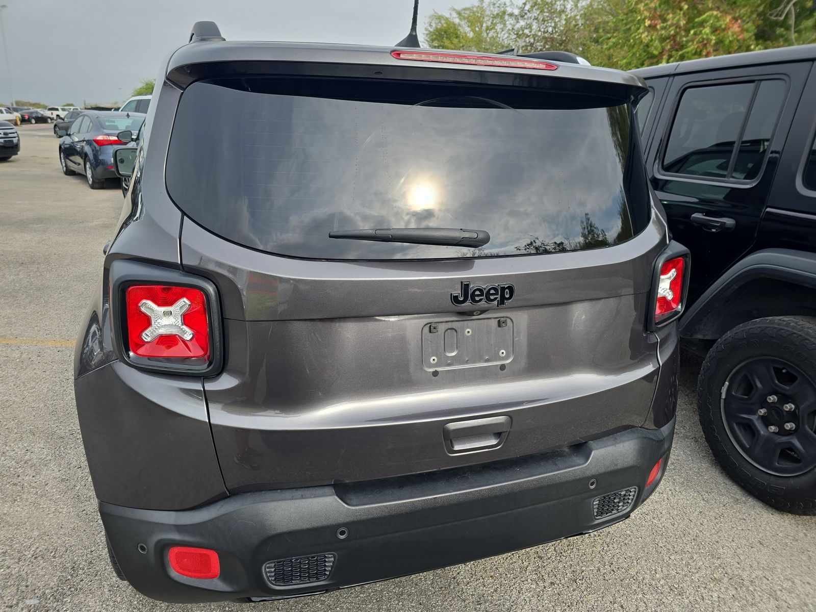 2018 Jeep Renegade Latitude Altitude Edition FWD