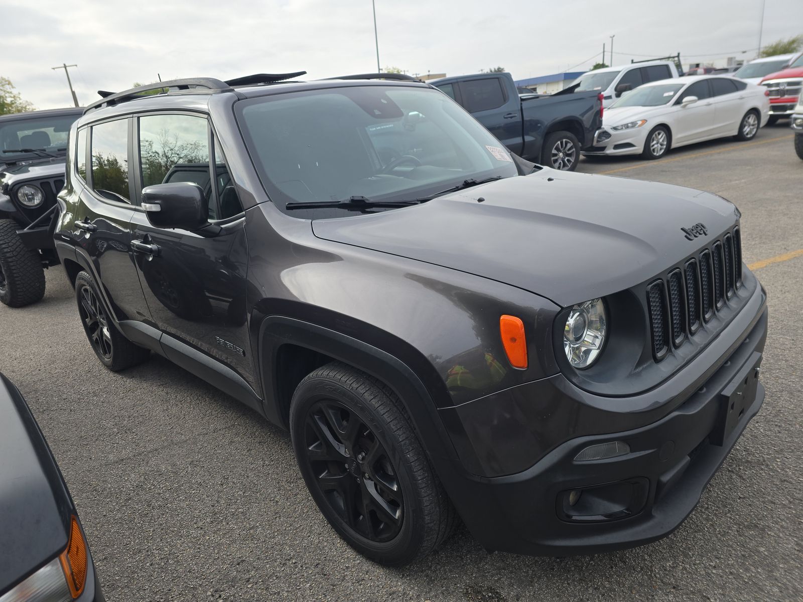 2018 Jeep Renegade Latitude Altitude Edition FWD