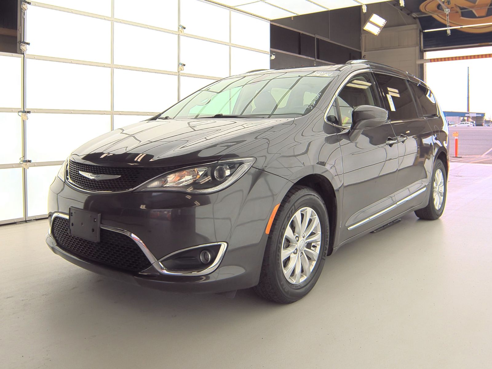 2019 Chrysler Pacifica Touring L FWD