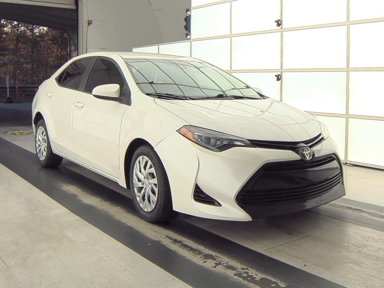 2018 Toyota Corolla LE FWD