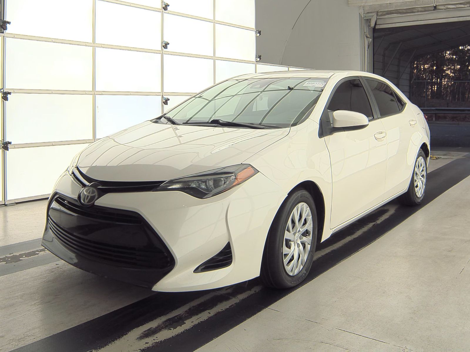 2018 Toyota Corolla LE FWD