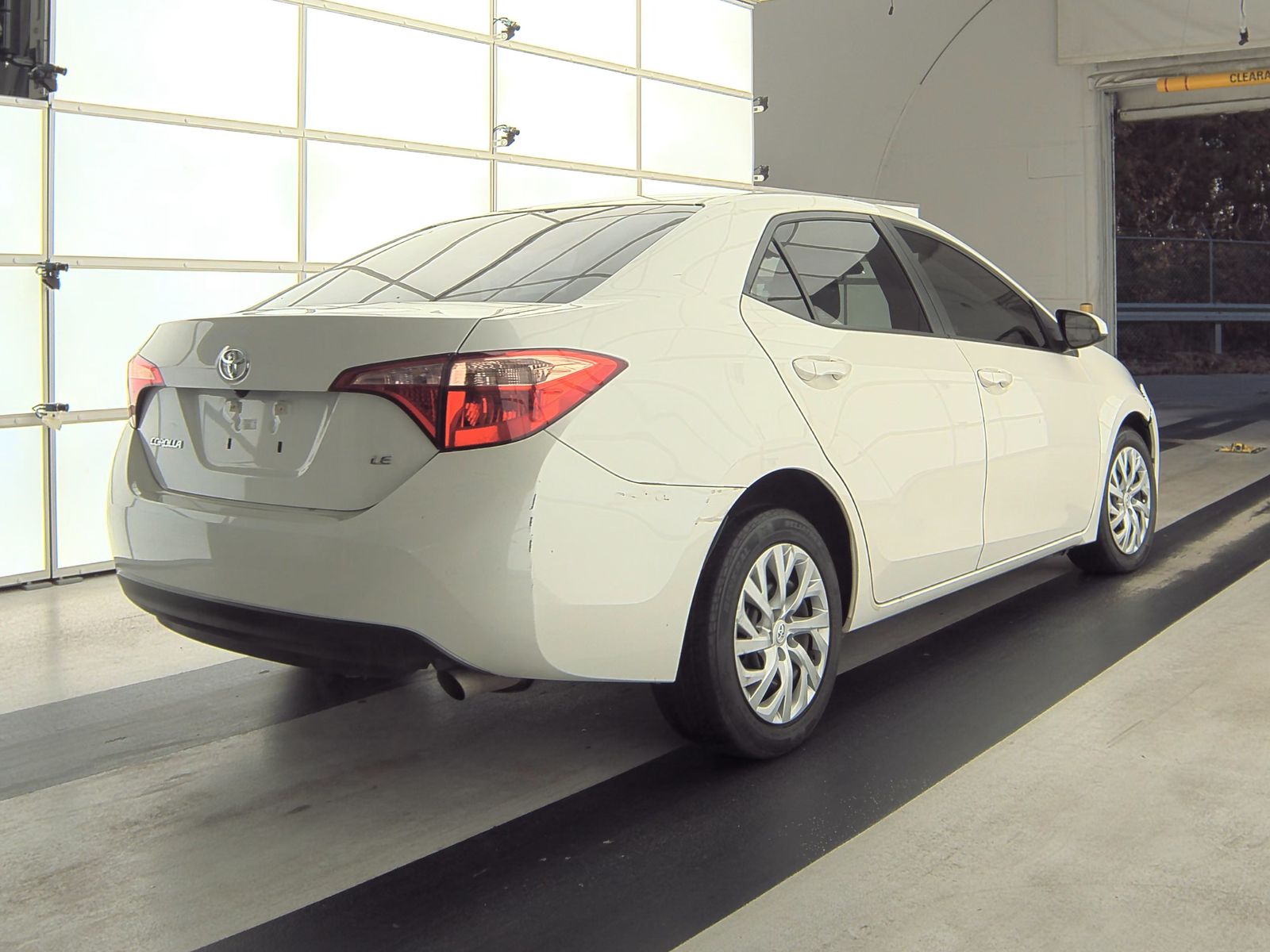 2018 Toyota Corolla LE FWD