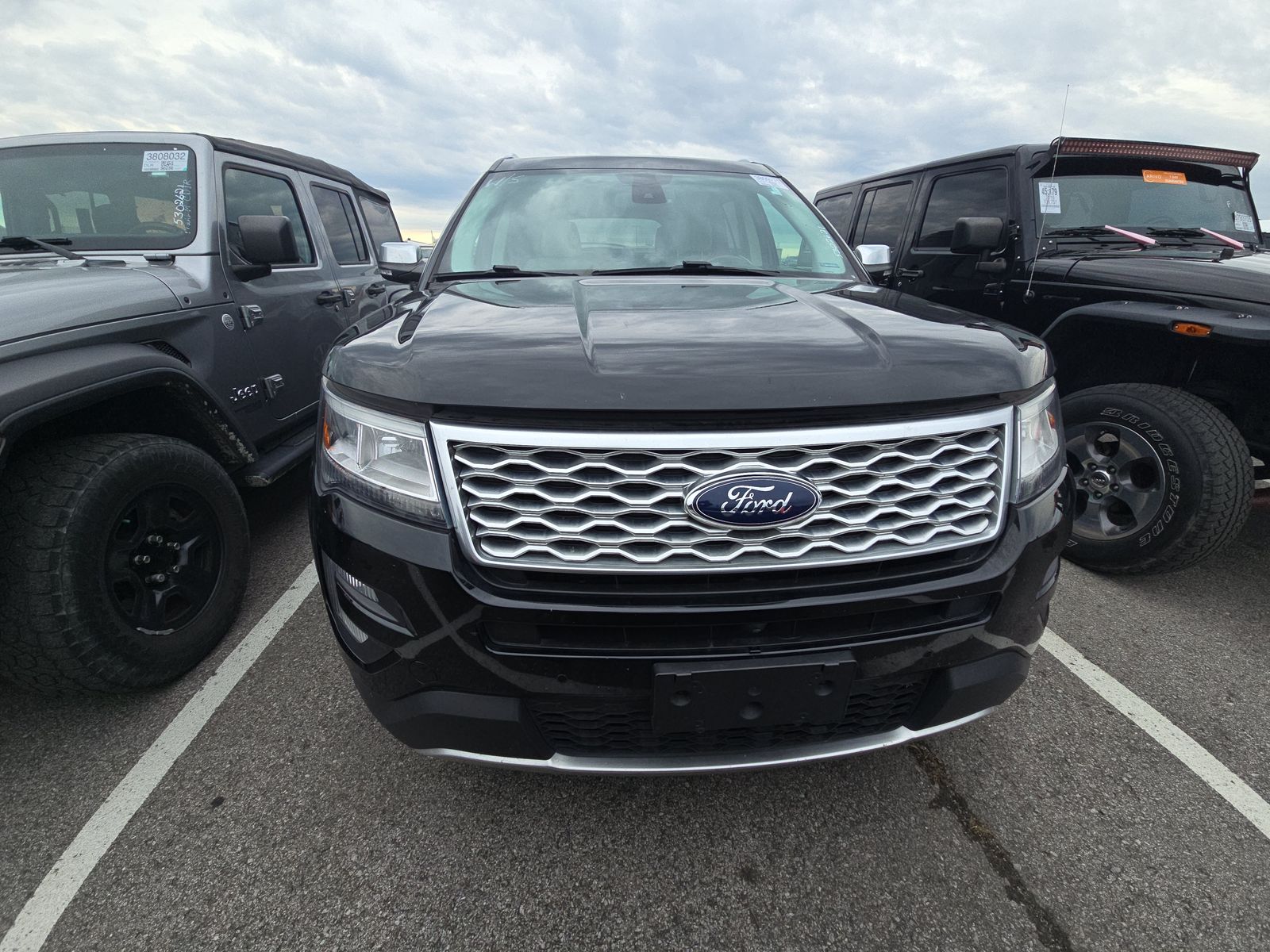 2017 Ford Explorer Platinum AWD