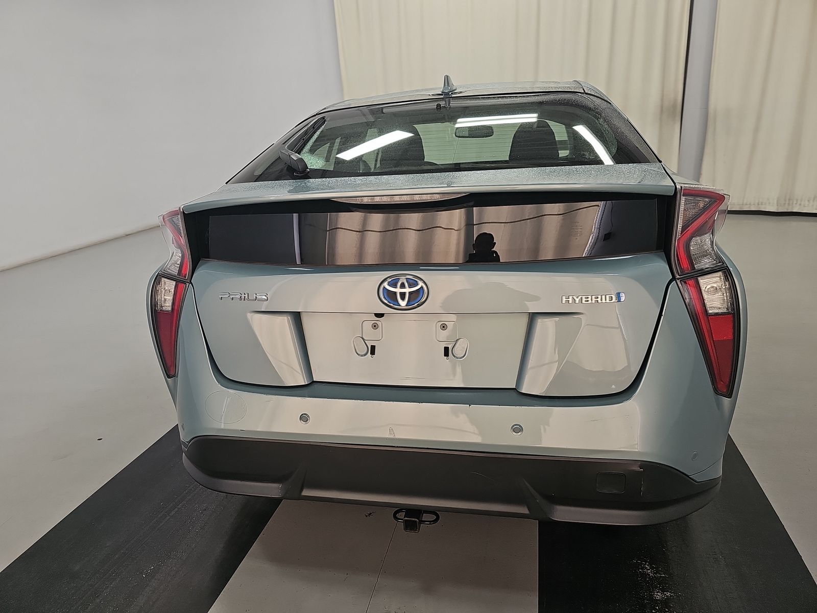 2018 Toyota Prius Four Touring FWD