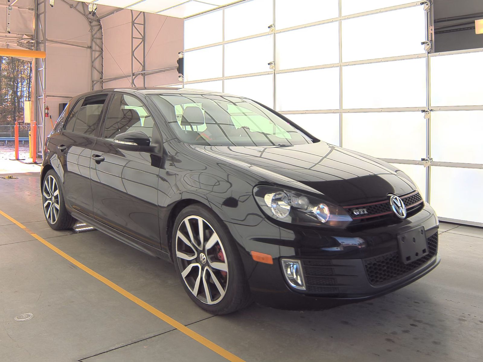 2014 Volkswagen Golf GTI 2.0T Wolfsburg Edition FWD