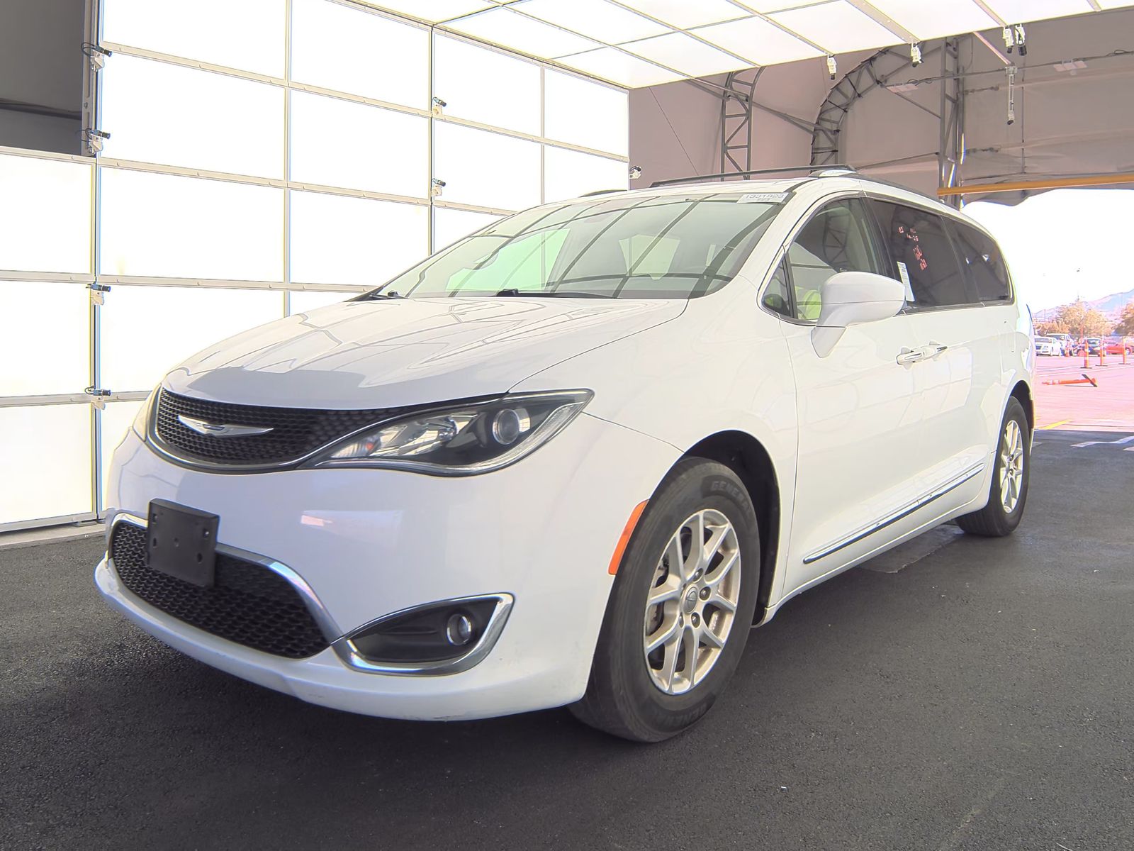 2020 Chrysler Pacifica Touring L 121.6