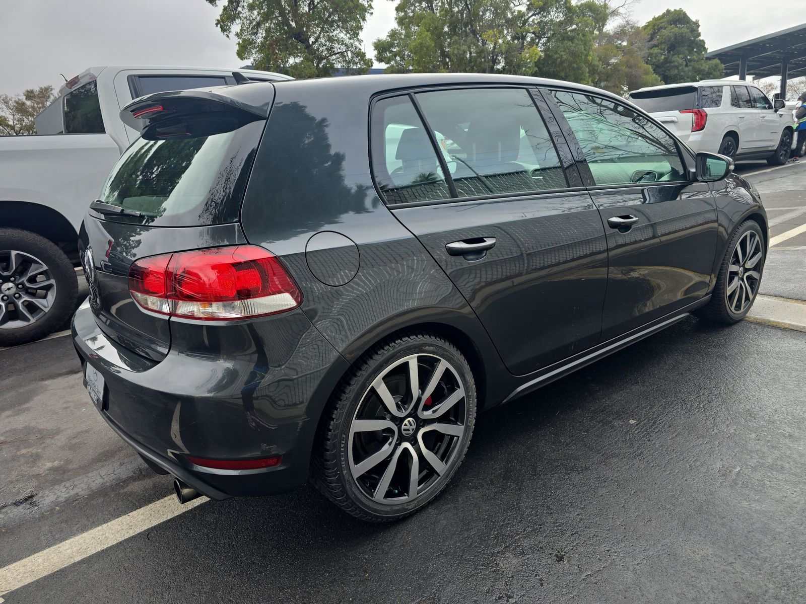 2013 Volkswagen Golf GTI 2.0T FWD