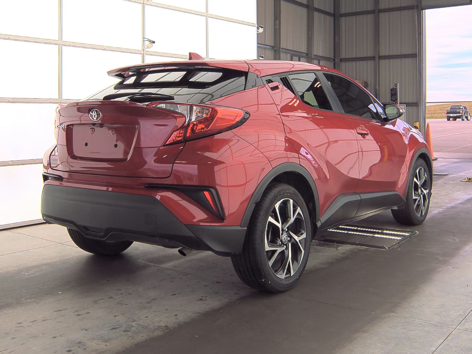 2022 Toyota C-HR XLE FWD