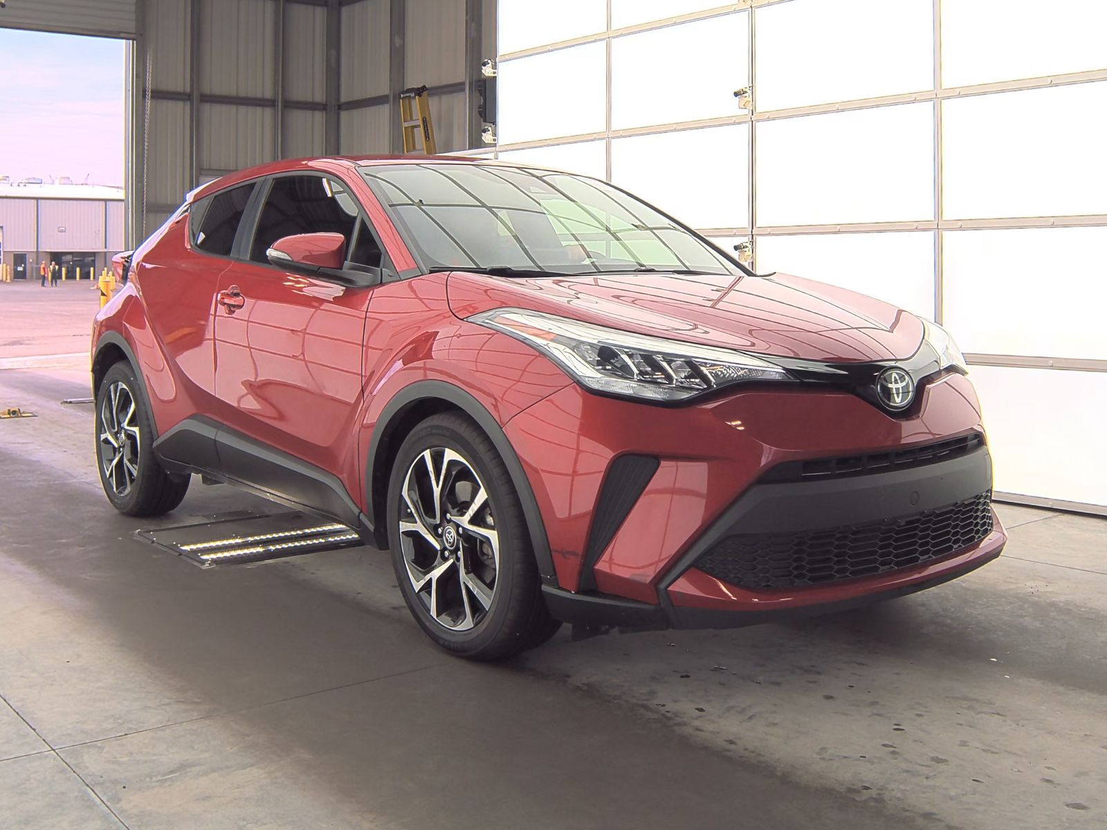 2022 Toyota C-HR XLE FWD