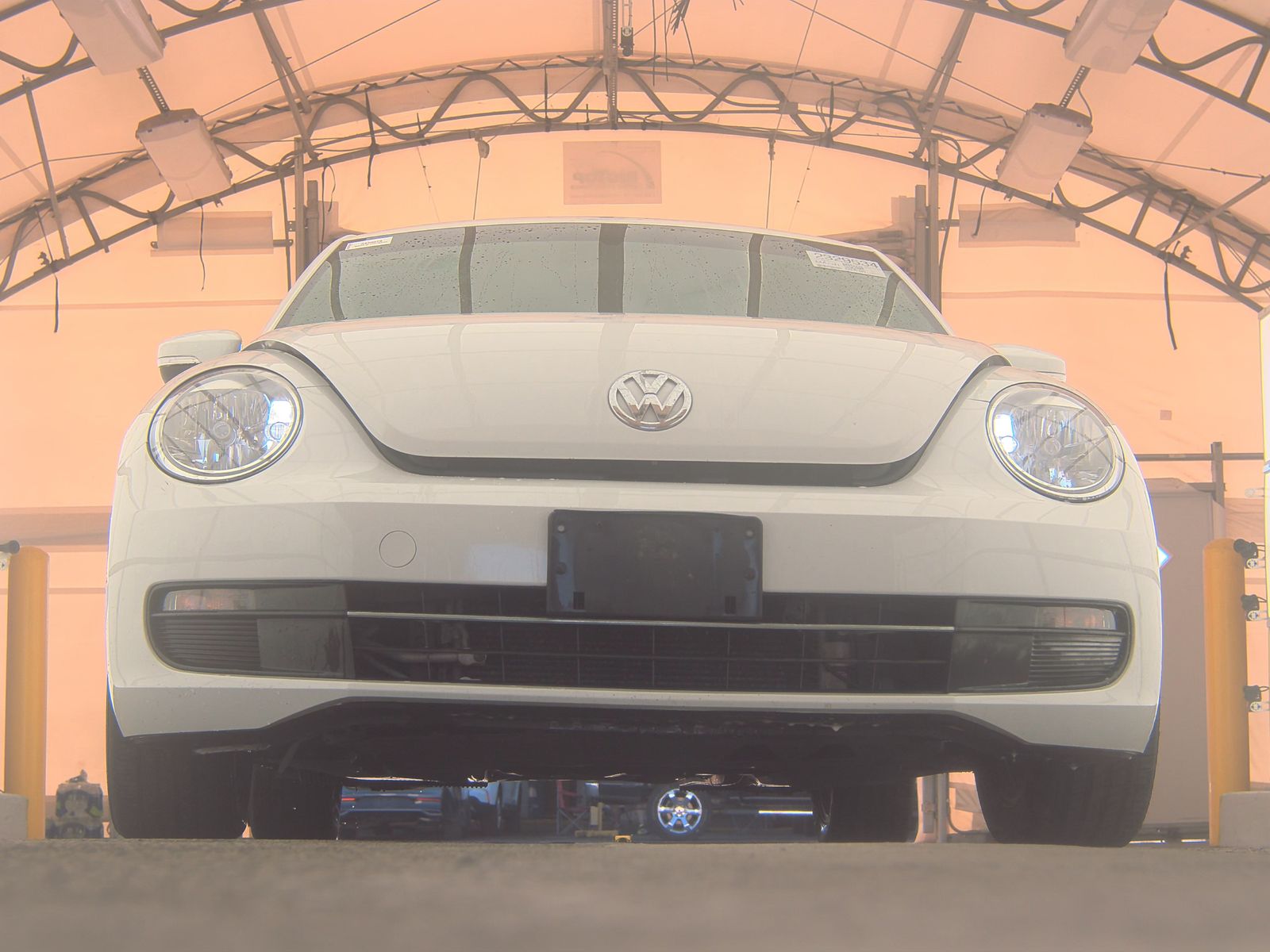 2015 Volkswagen Beetle 1.8T Classic FWD