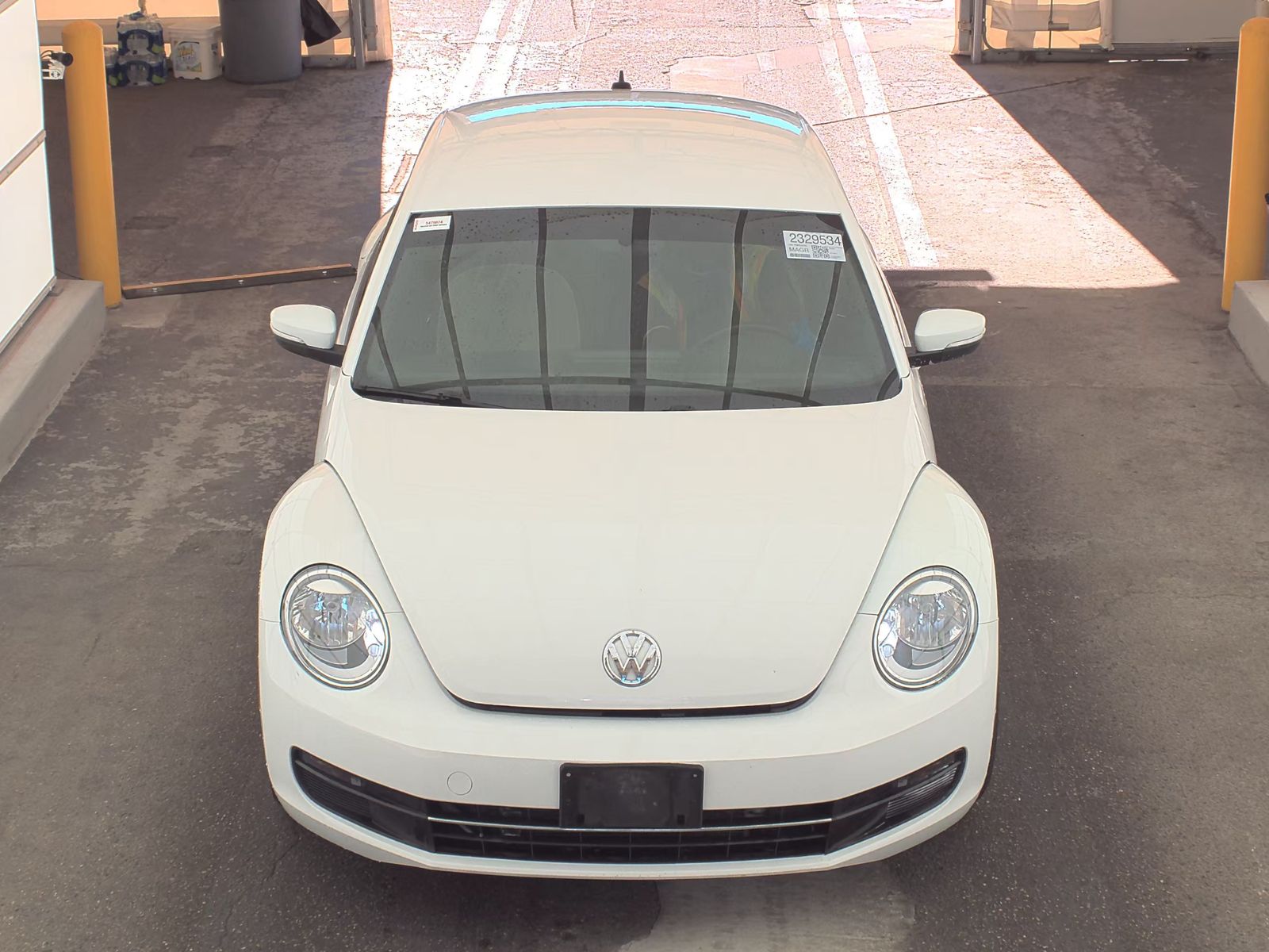 2015 Volkswagen Beetle 1.8T Classic FWD