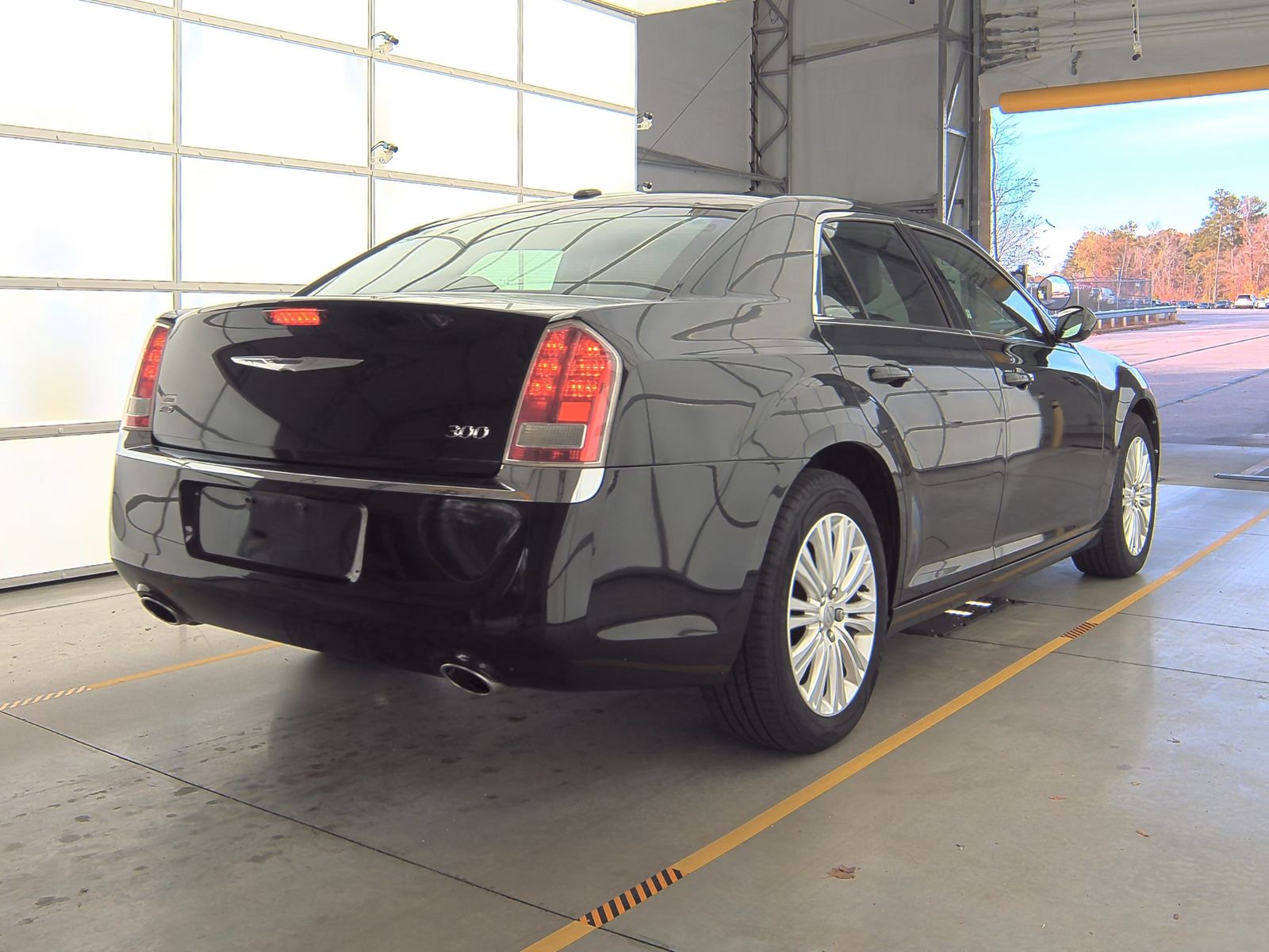 2014 Chrysler 300 Base AWD